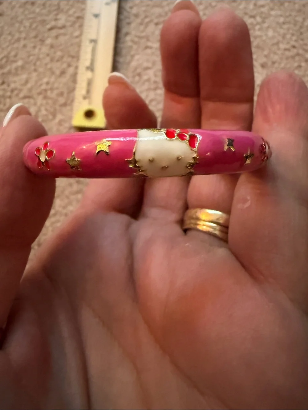 Sanrio Hello Kitty Pink Enamel Hinged Bangle Bracelet Gold Tone JCM China
